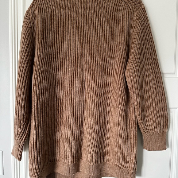 Aritzia Babaton Roger Sweater - Picture 3 of 3